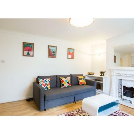 Elegant 1BDR w/private garden in vibrant Brighton Appartement Buitenkant foto