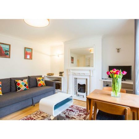 Elegant 1BDR w/private garden in vibrant Brighton Appartement Buitenkant foto