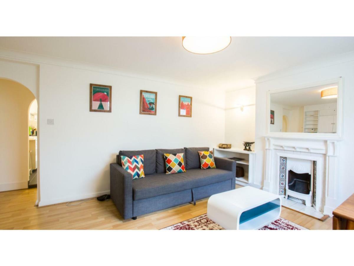 Elegant 1BDR w/private garden in vibrant Brighton Appartement Buitenkant foto